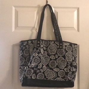 31 Cindy Tote